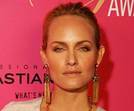 Amber Valletta