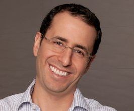 Alberto Perlman