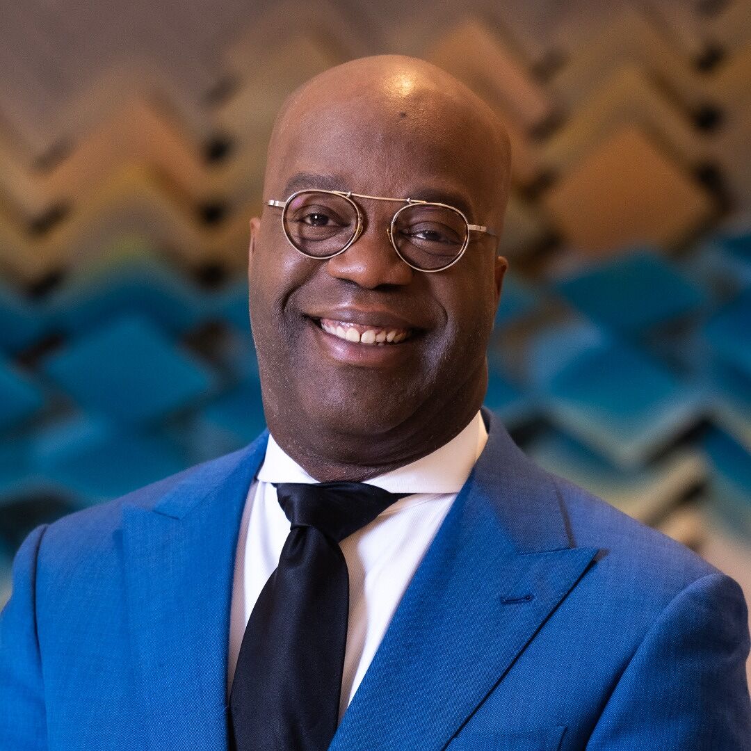 Simon T. Bailey