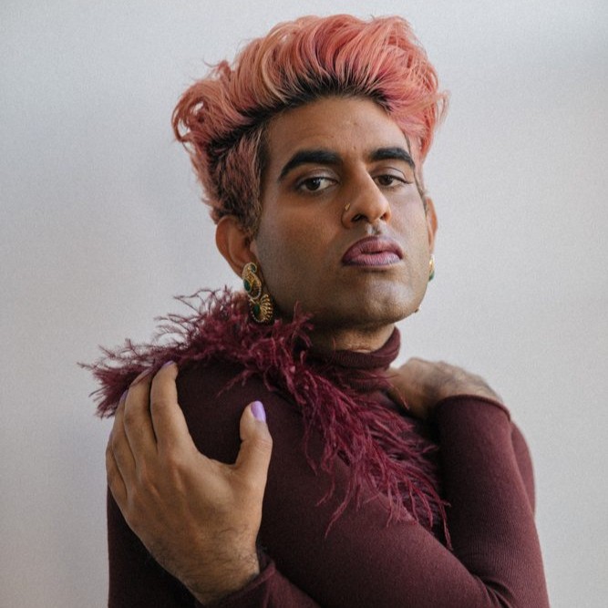 Alok Vaid-Menon